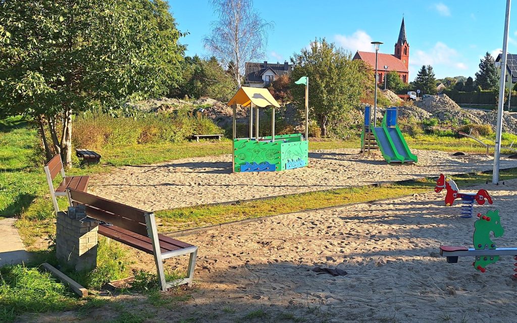 Plac zabaw w Tuchomiu